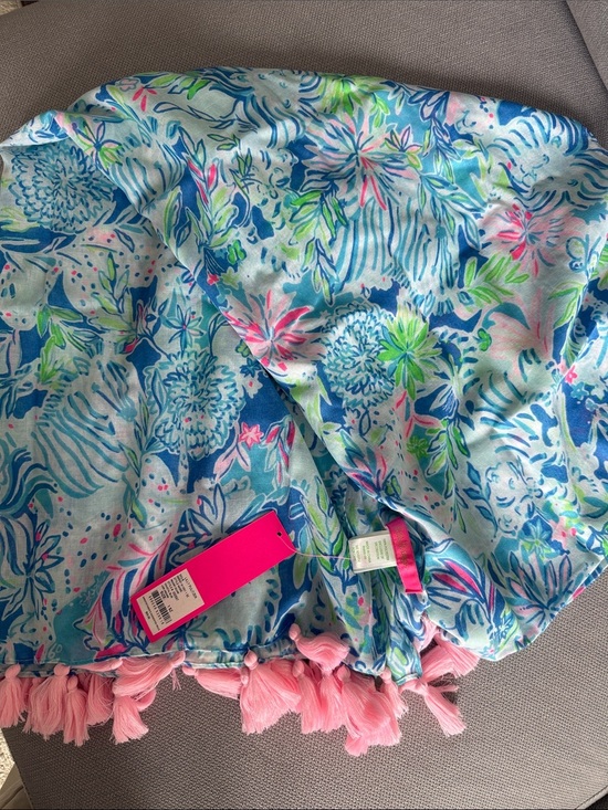 Lilly Pulitzer Accessories - Lilly Pulitzer Resort Scarf in Coastal Blue and Pink